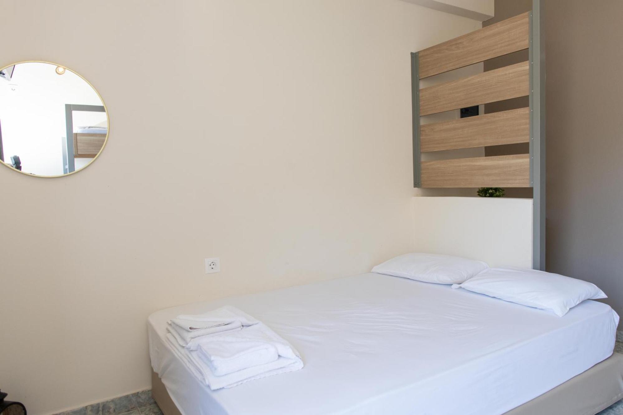 Tota Marinou Hotel Agioi Apostoloi  Buitenkant foto