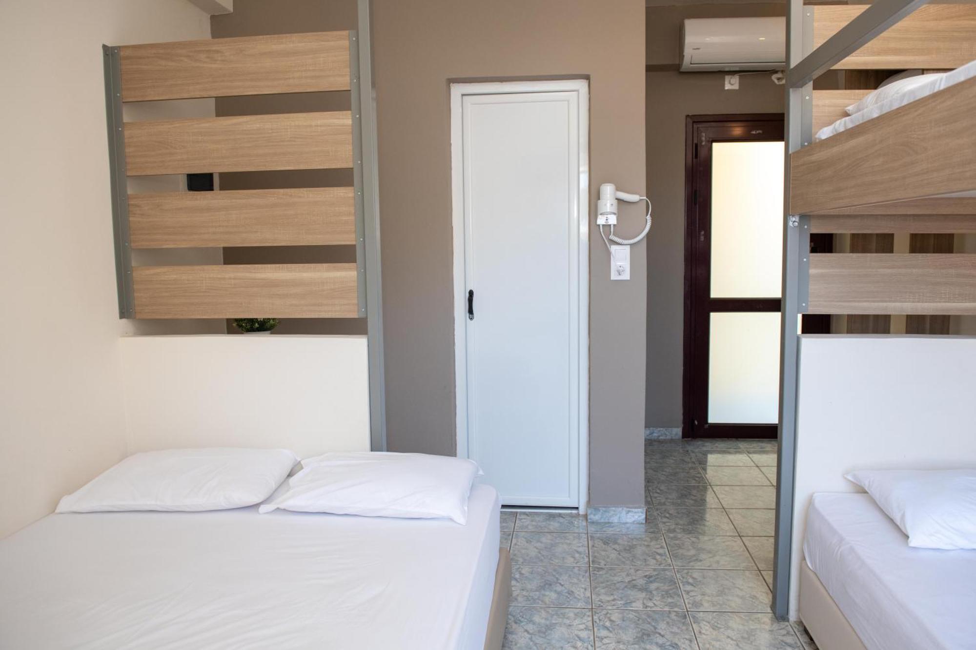 Tota Marinou Hotel Agioi Apostoloi  Buitenkant foto